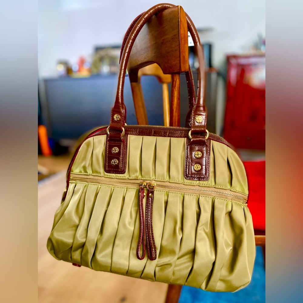 MZ WALLACE Elsa in Gold Luster with Olive! Originally $345+Tax.